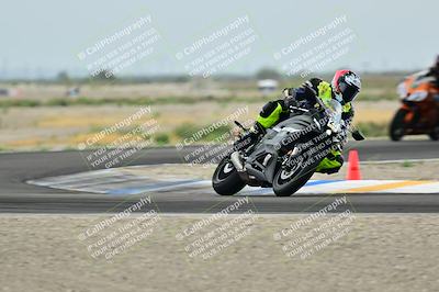 media/Apr-18-2025-TrackDaz (Fri) [[45f5874c44]]/C Group/Session 1 (Turn 7)/